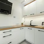 Cosy In Cracow With Parking, Desk And Balcony By Renters * Kraków