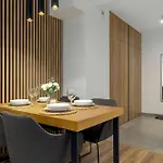 Cosy In Cracow With Parking, Desk And Balcony By Renters Krakkó